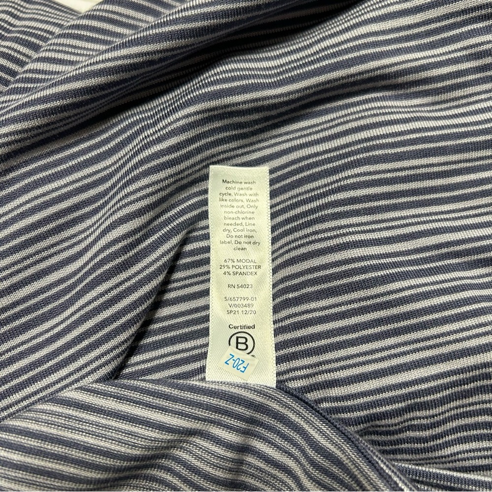Athleta 1X Cloudlight‎ Striped Muscle Tank Blue Gray - Picture 6 of 6